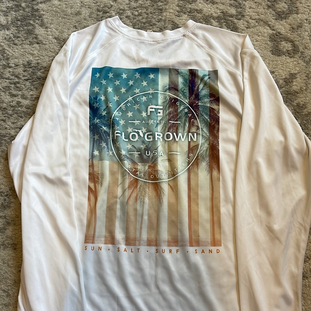 FLOgrown water shirt size S